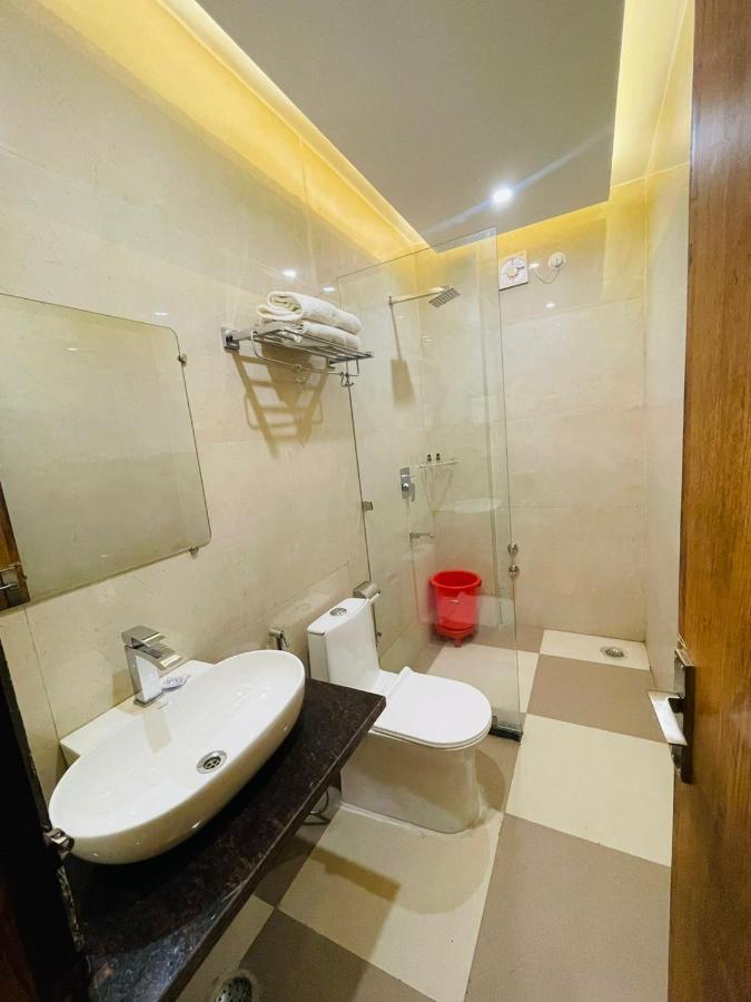 Super Townhouse Oak Tapovan Formerly Hotel Jk Heaven Rishikesh Ngoại thất bức ảnh